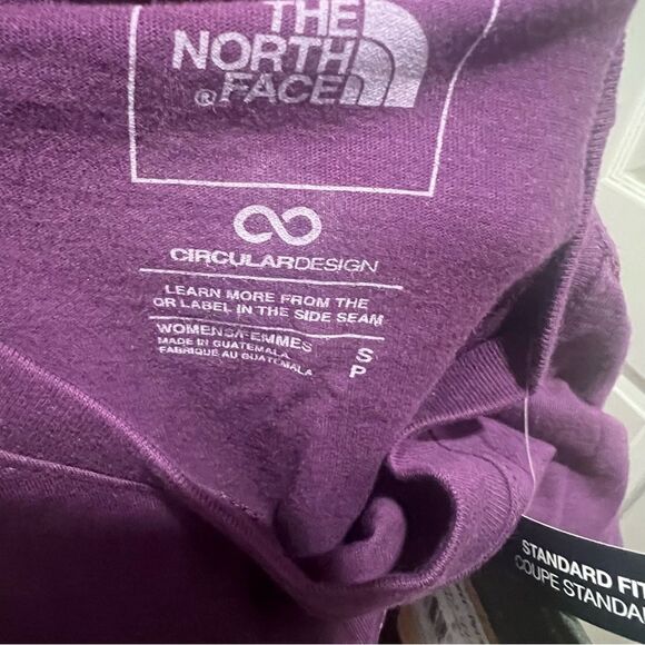 NWT The North Face Half-Dome women's t shirt size small in black currant purple - Picture 4 of 6